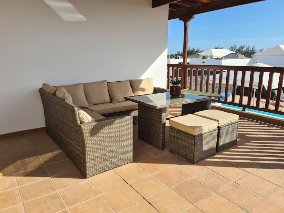 Luxury 4-Bedroom Villa With Heated Pool + Sea View Playa Blanca  Exterior photo