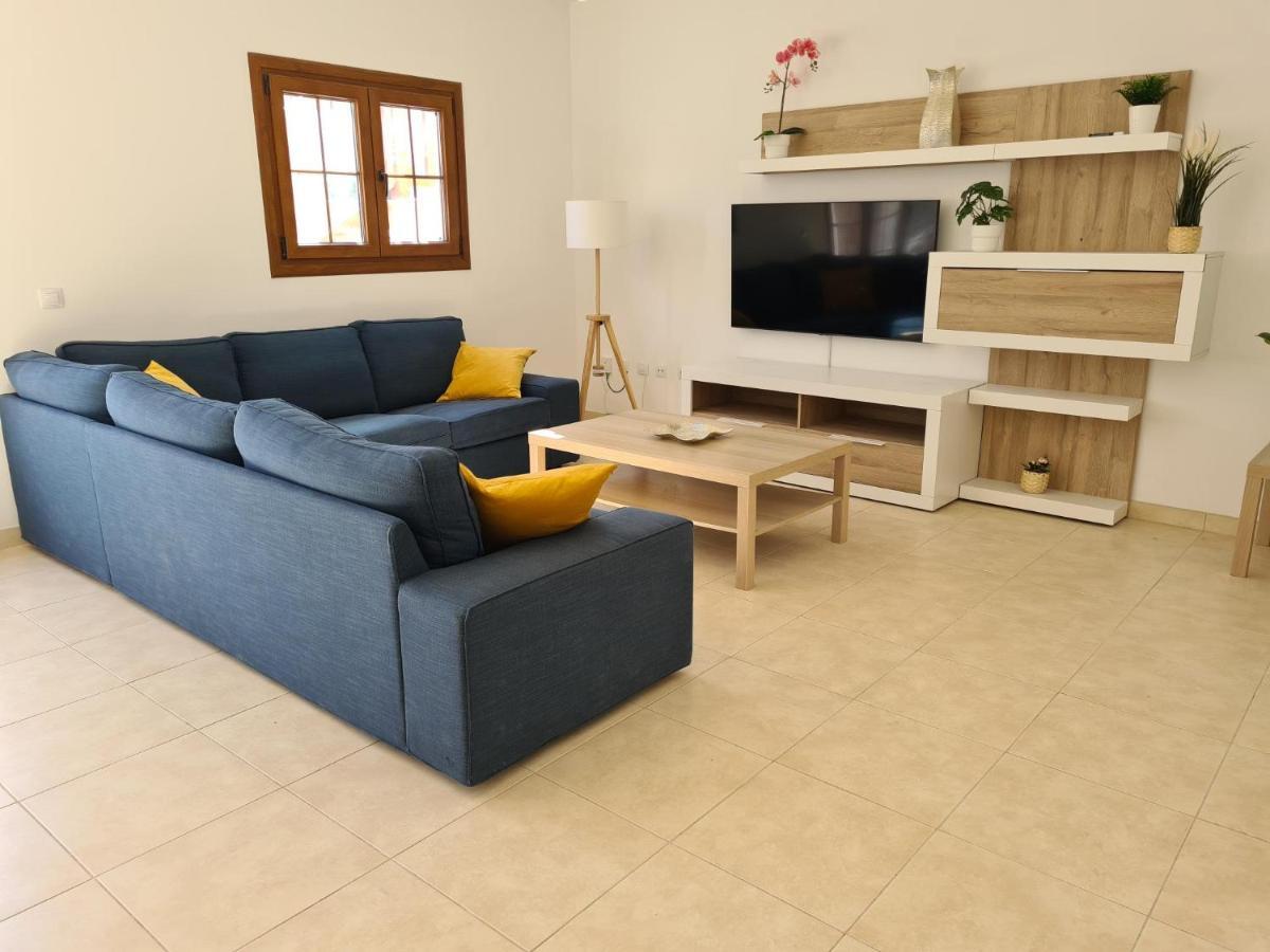 Luxury 4-Bedroom Villa With Heated Pool + Sea View Playa Blanca  Exterior photo